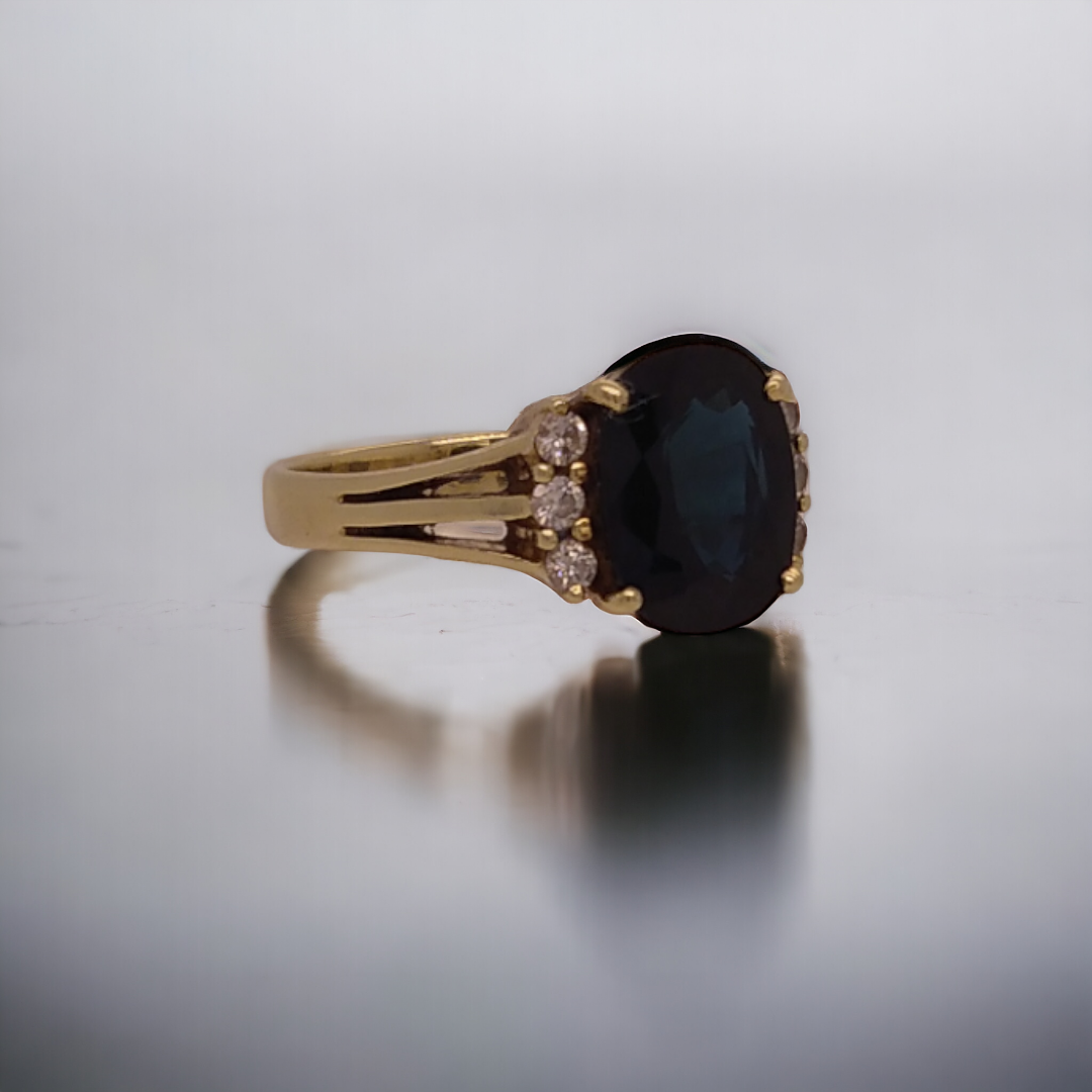Vintage Sapphire & Diamond Ring