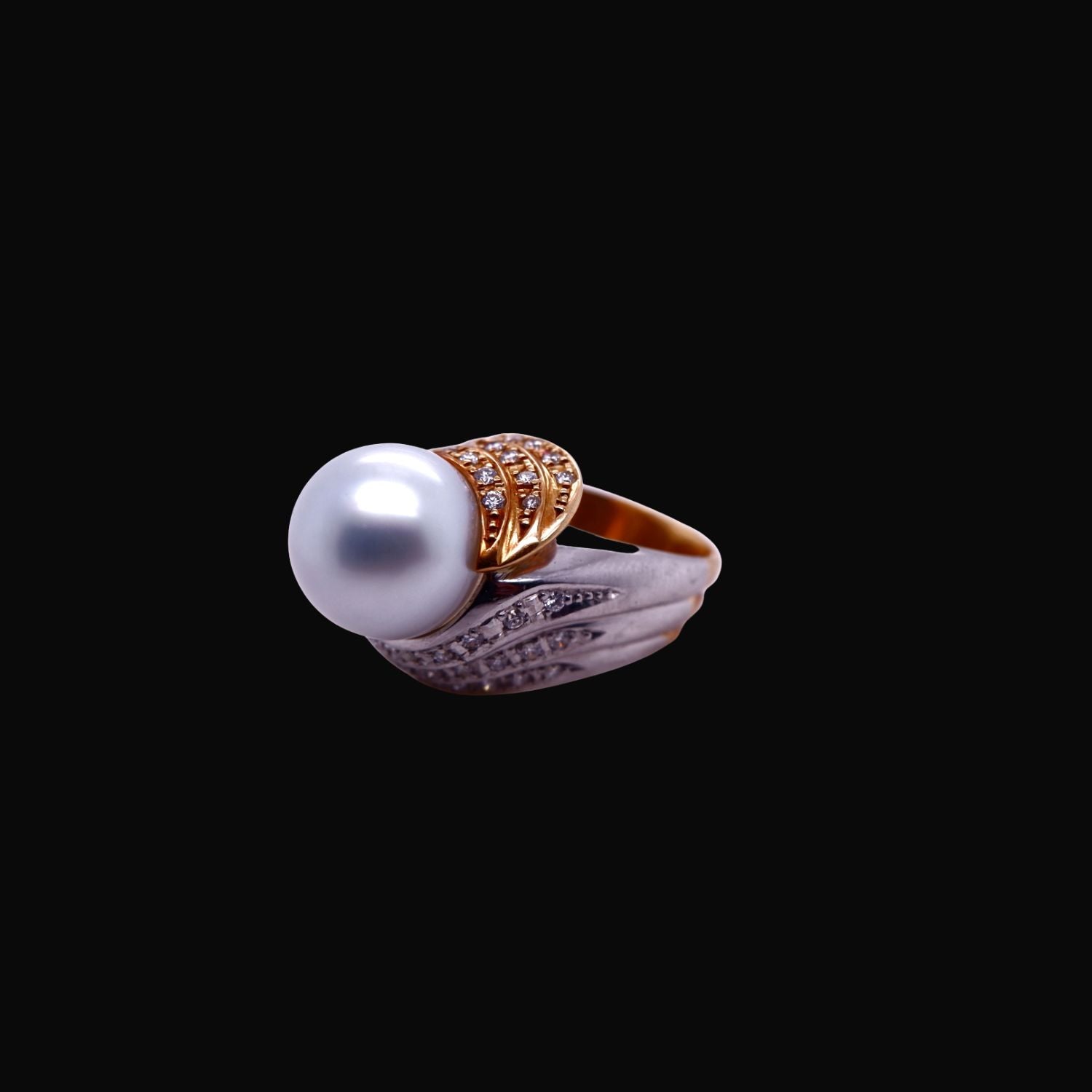 South Sea Pearl and Diamond Ring