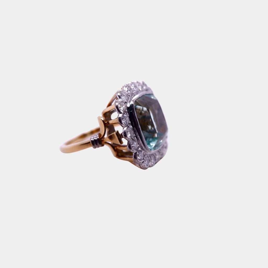 Vintage Aquamarine and Diamond Ring in 18ct White and Yellow Gold
