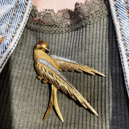 Vintage, 18ct Gold Bird Brooch with Ruby & Diamond Eyes