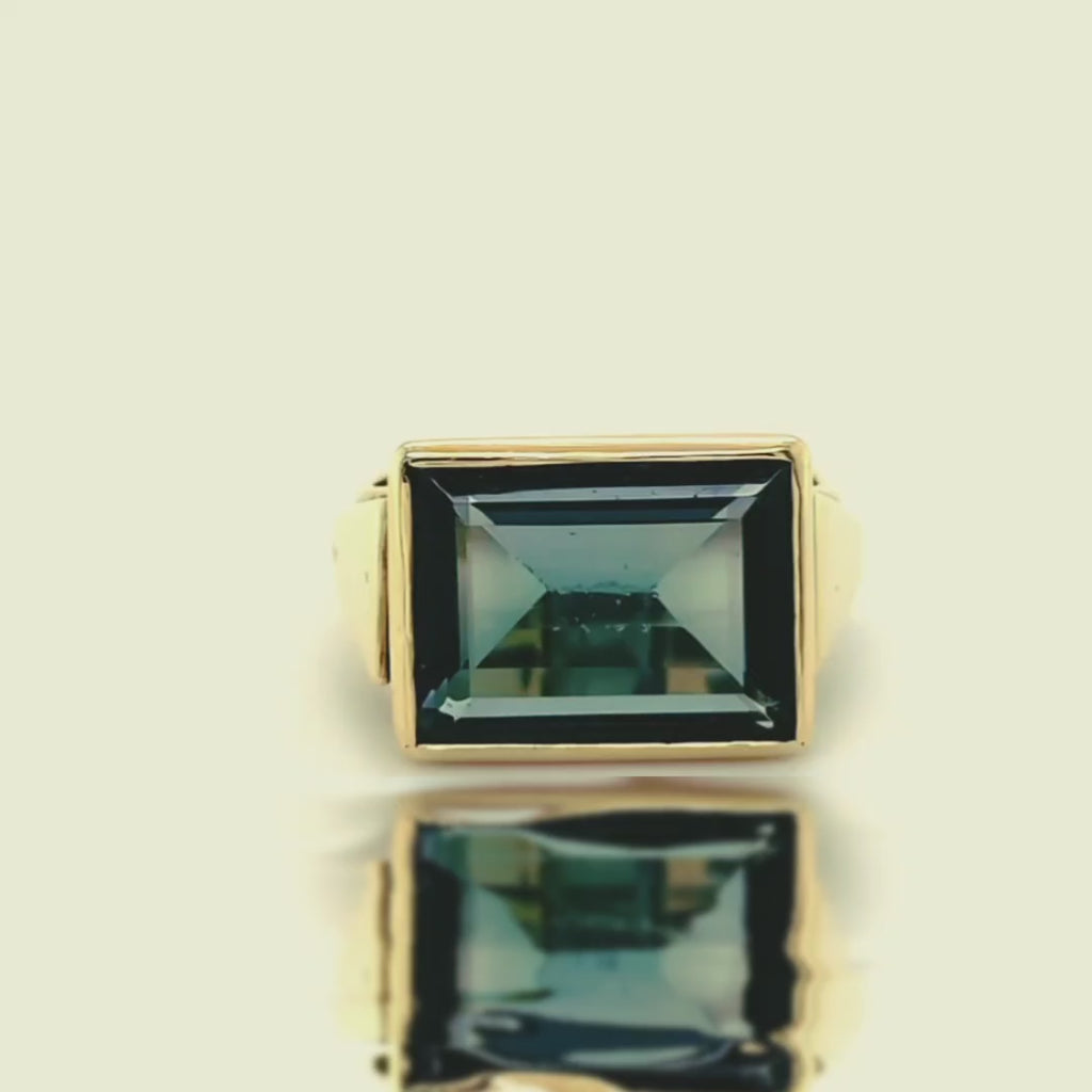 Vintage Tourmaline (Indicolite) and 14ct Yellow Gold Ring